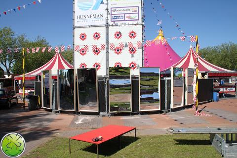 Extremadamente adecuado para los festivales más grandes de los Países Bajos, Bélgica y Alemania: ¡XXL Smiley Mirrors!